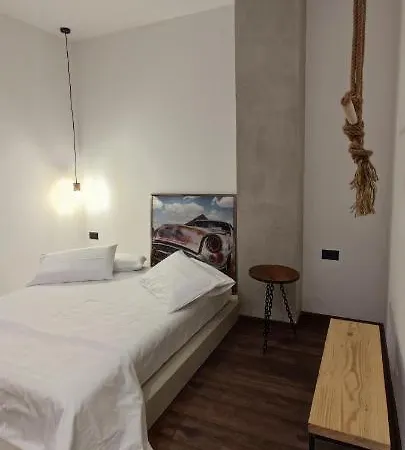 La Pineta Lejlighedshotel Golem (Tirana)