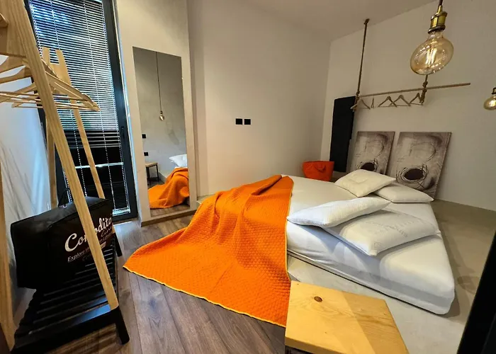 Apart Otel La Pineta Golem (Tirana)