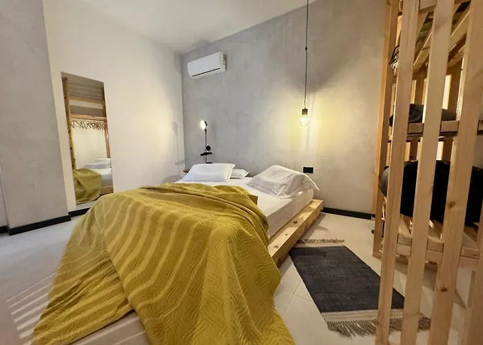 Apart Otel La Pineta Golem (Tirana)